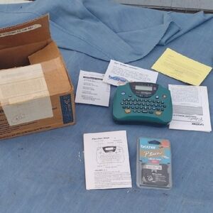 Brother P-Touch Label Maker with Accessories NWT